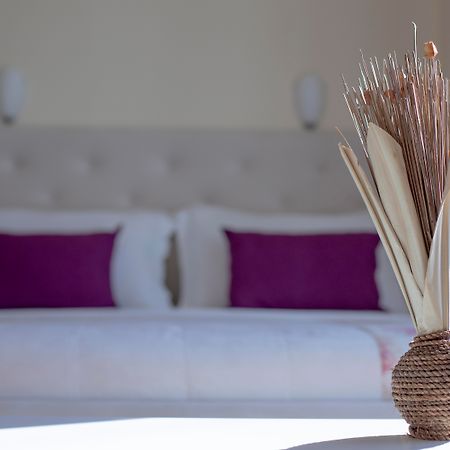 סרנדה Hotel Oasis מראה חיצוני תמונה