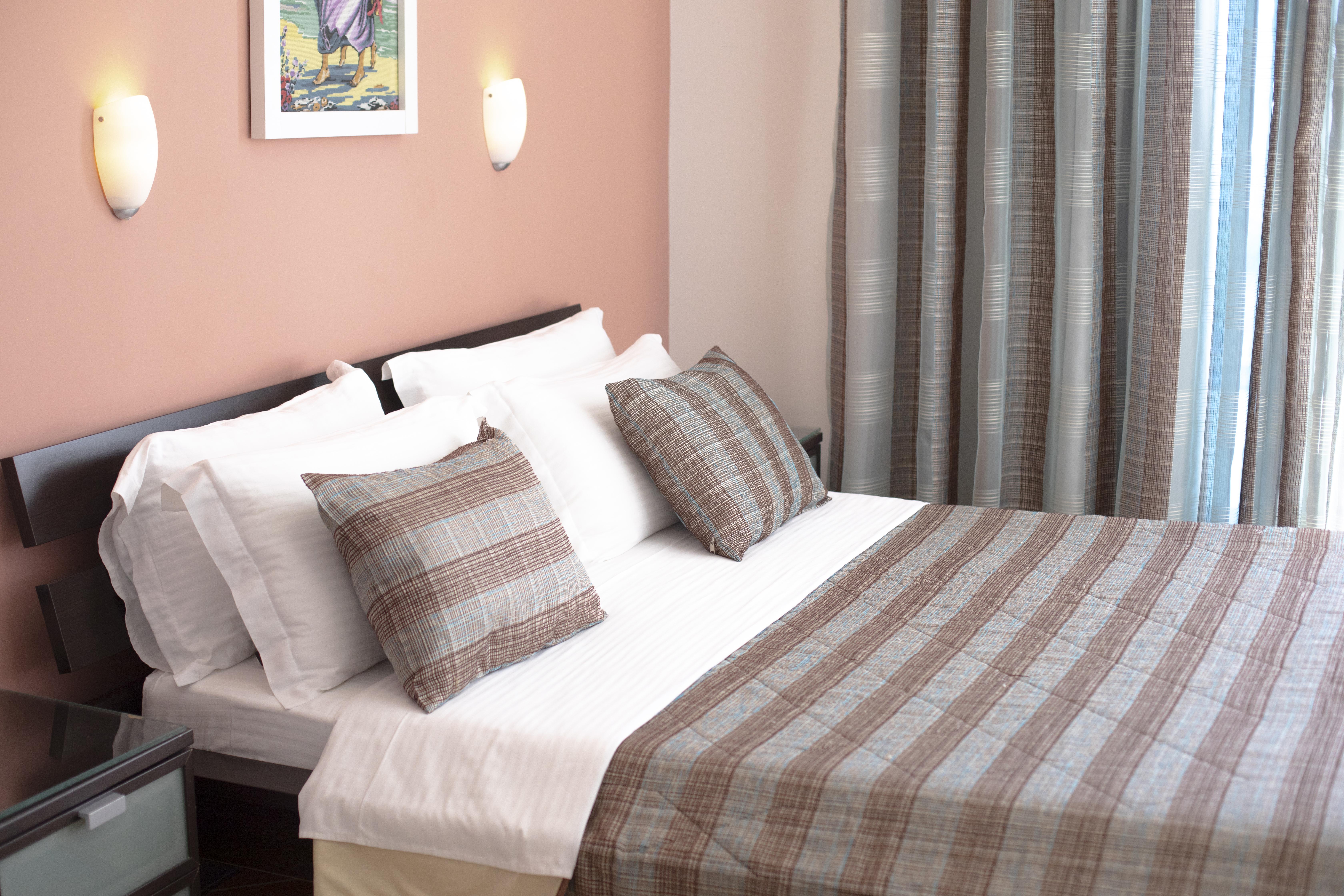 סרנדה Hotel Oasis מראה חיצוני תמונה
