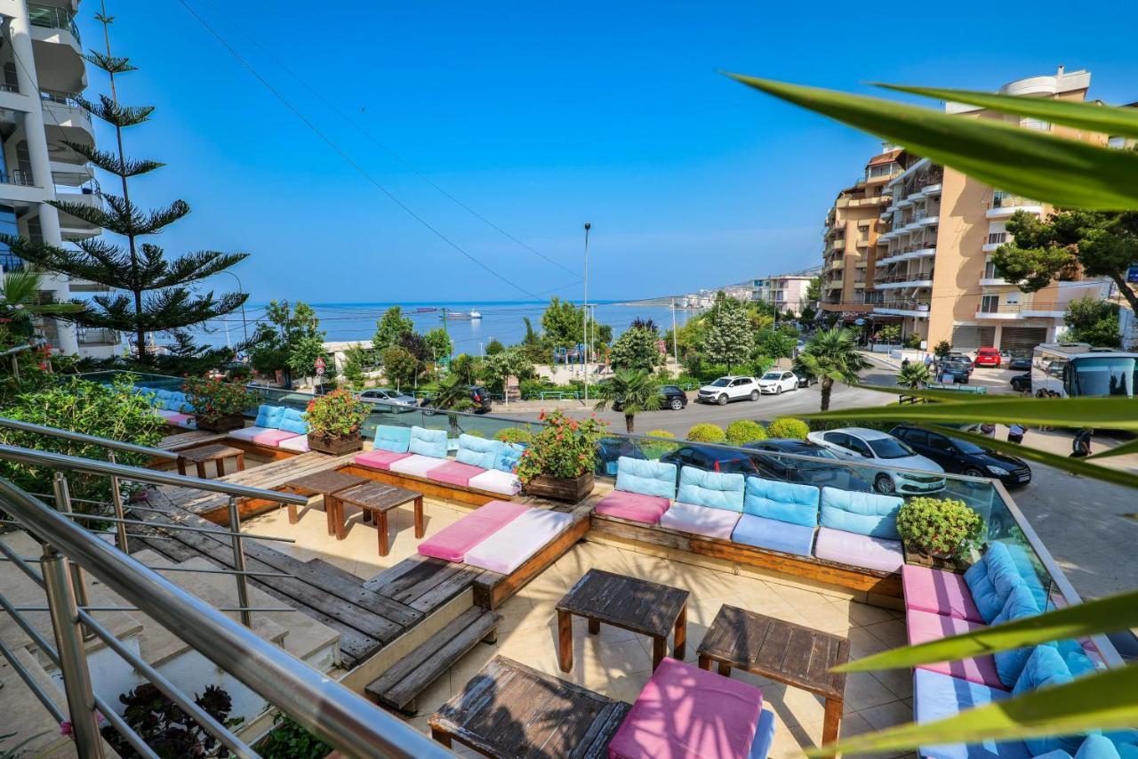 סרנדה Hotel Oasis מראה חיצוני תמונה