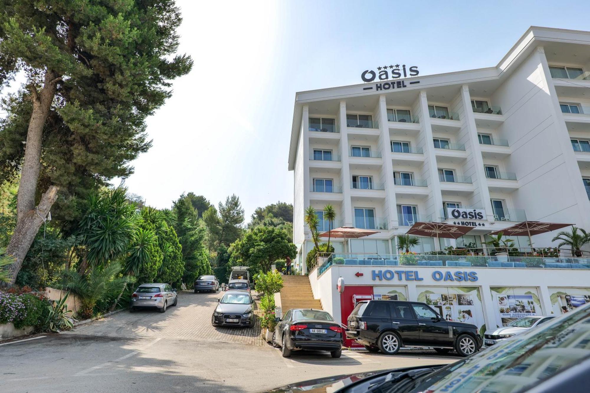 סרנדה Hotel Oasis מראה חיצוני תמונה