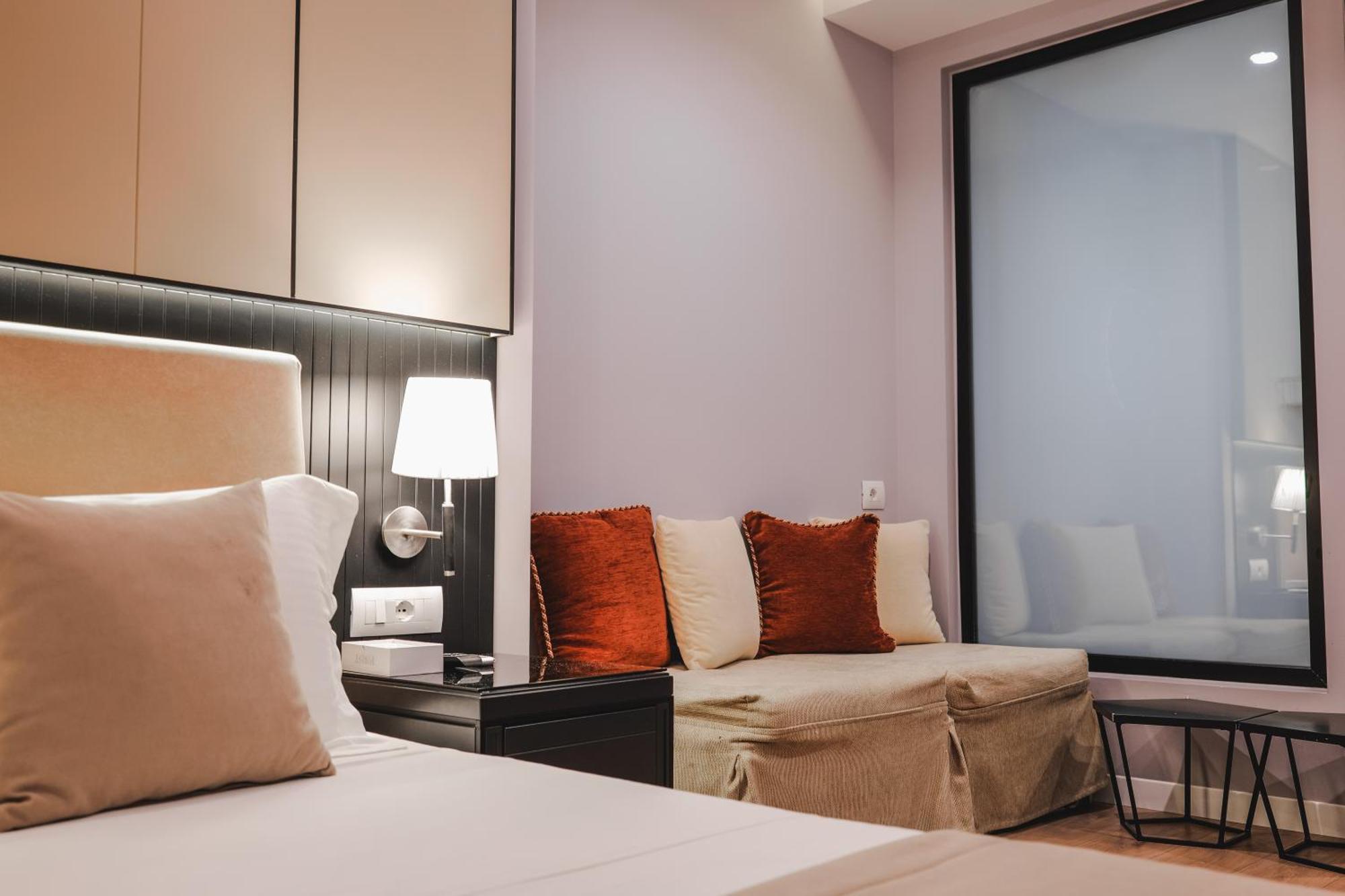 סרנדה Hotel Oasis מראה חיצוני תמונה
