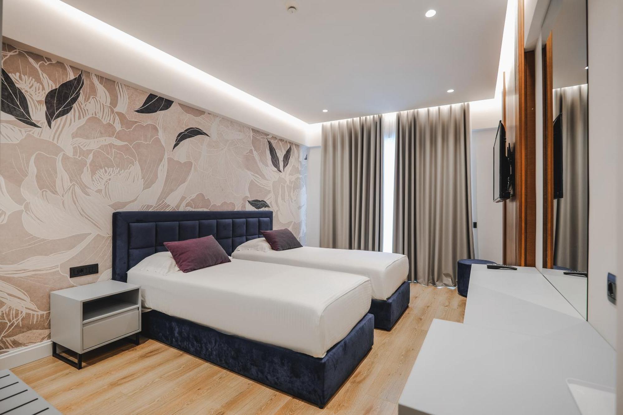 סרנדה Hotel Oasis מראה חיצוני תמונה